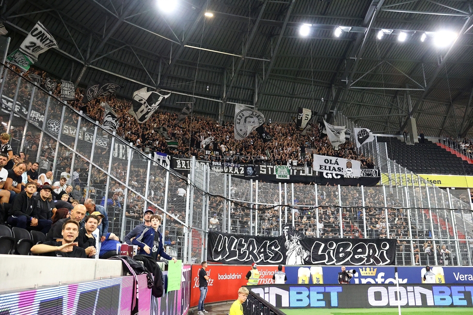 LASK - Sturm Graz
Oesterreichische Fussball Bundesliga, 1. Runde, Linzer ASK - SK Sturm Graz, Raiffeisen Arena Linz, 01.08.2025. 

Foto zeigt Fans von Sturm mit einem Spruchband
