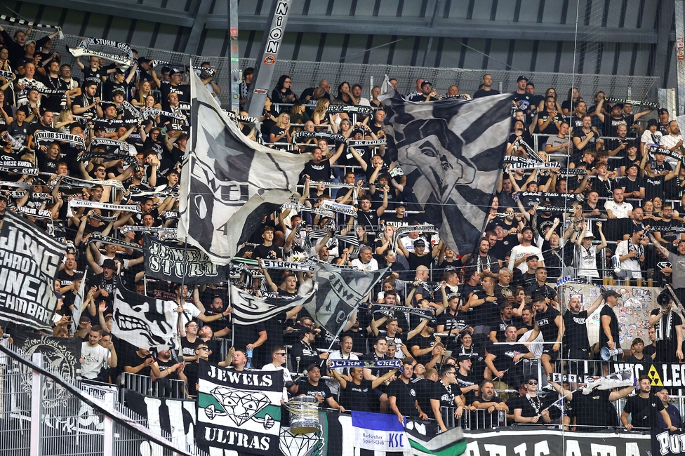 LASK - Sturm Graz
Oesterreichische Fussball Bundesliga, 1. Runde, Linzer ASK - SK Sturm Graz, Raiffeisen Arena Linz, 01.08.2025. 

Foto zeigt Fans von Sturm
