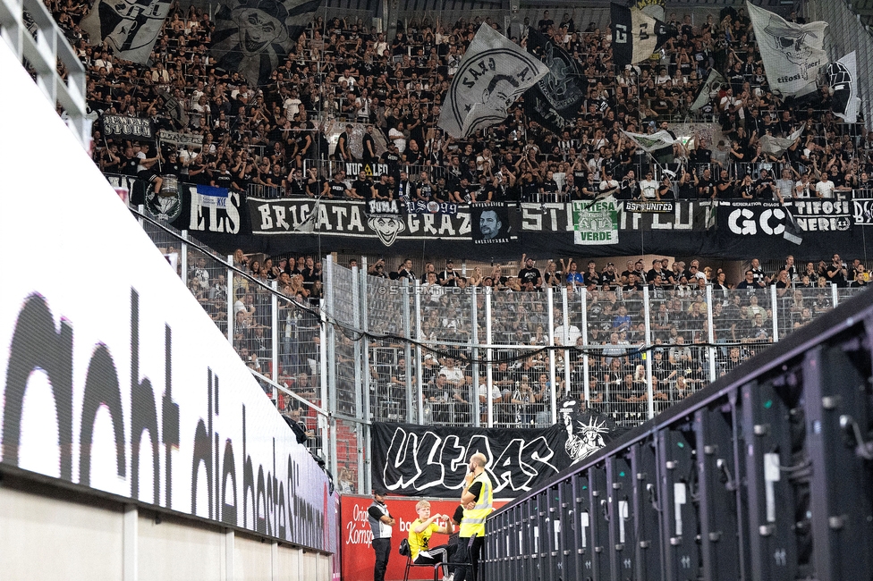LASK - Sturm Graz
Oesterreichische Fussball Bundesliga, 1. Runde, Linzer ASK - SK Sturm Graz, Raiffeisen Arena Linz, 01.08.2025. 

Foto zeigt Fans von Sturm
