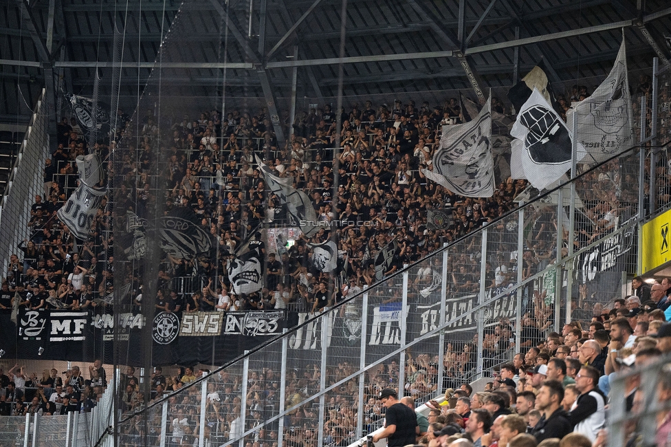 LASK - Sturm Graz
Oesterreichische Fussball Bundesliga, 1. Runde, Linzer ASK - SK Sturm Graz, Raiffeisen Arena Linz, 01.08.2025. 

Foto zeigt Fans von Sturm
