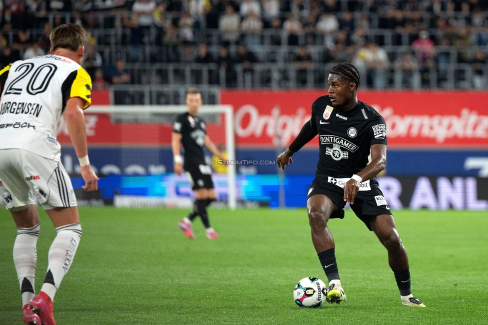 LASK - Sturm Graz
Oesterreichische Fussball Bundesliga, 1. Runde, Linzer ASK - SK Sturm Graz, Raiffeisen Arena Linz, 01.08.2025. 

Foto zeigt Tochi Phil Chukwuani (Sturm)
