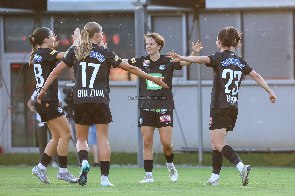 GAK - Sturm Graz Damen
SPORTLAND Niederoesterreich Frauen Cup, GAK 1902 - SK Sturm Graz, Sportzentrum Graz-Weinzoedl, 08.08.2025. 

Foto zeigt Lena Breznik (Sturm Damen), Leonie Christin Tragl (Sturm Damen) und Zala Kustrin (Sturm Damen)
