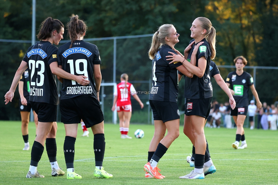 GAK - Sturm Graz Damen
SPORTLAND Niederoesterreich Frauen Cup, GAK 1902 - SK Sturm Graz, Sportzentrum Graz-Weinzoedl, 08.08.2025. 

Foto zeigt Zala Kustrin (Sturm Damen), Stefanie Grossgasteiger (Sturm Damen), Sandra Jakobsen (Sturm Damen), Lena Breznik (Sturm Damen)
