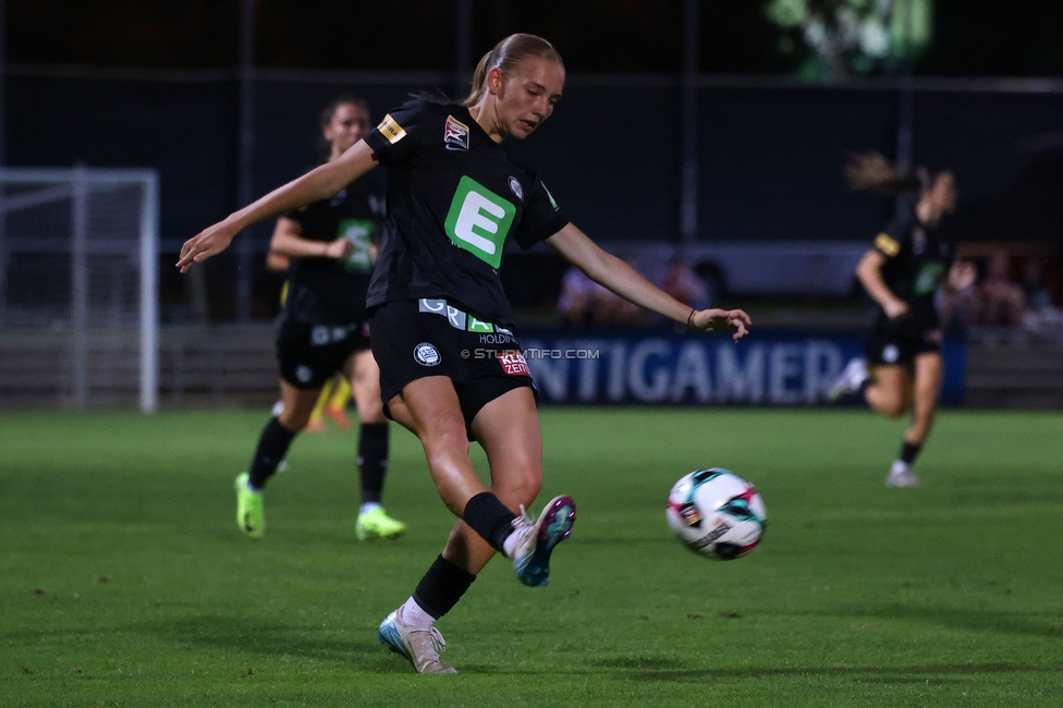 GAK - Sturm Graz Damen
SPORTLAND Niederoesterreich Frauen Cup, GAK 1902 - SK Sturm Graz, Sportzentrum Graz-Weinzoedl, 08.08.2025. 

Foto zeigt Lena Breznik (Sturm Damen)
