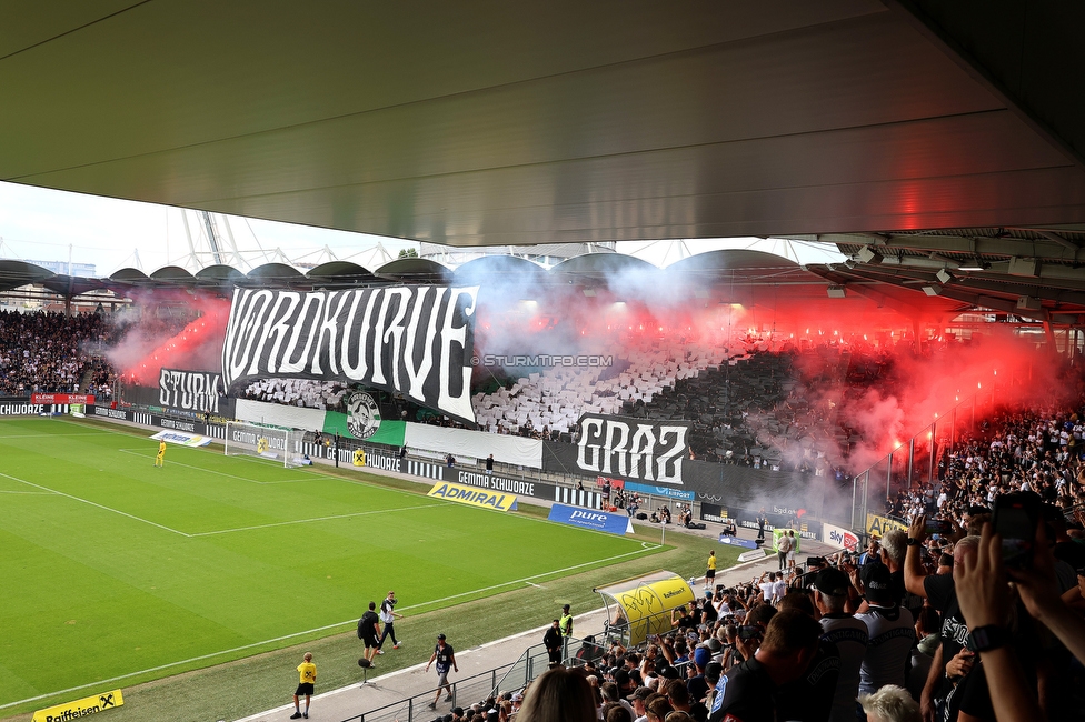 Sturm Graz - Rapid Wien
Oesterreichische Fussball Bundesliga, 2. Runde, SK Sturm Graz - SK Rapid Wien, Stadion Liebenau Graz, 10.08.2025. 

Foto zeigt Fans von Sturm mit einer Choreografie
