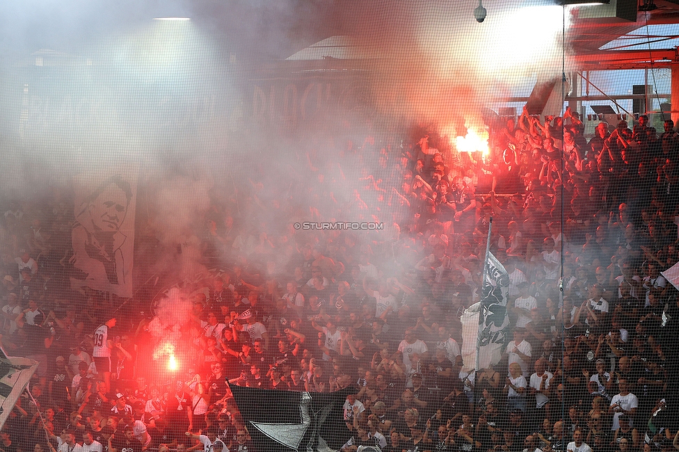 Sturm Graz - Rapid Wien
Oesterreichische Fussball Bundesliga, 2. Runde, SK Sturm Graz - SK Rapid Wien, Stadion Liebenau Graz, 10.08.2025. 

Foto zeigt Fans von Sturm
