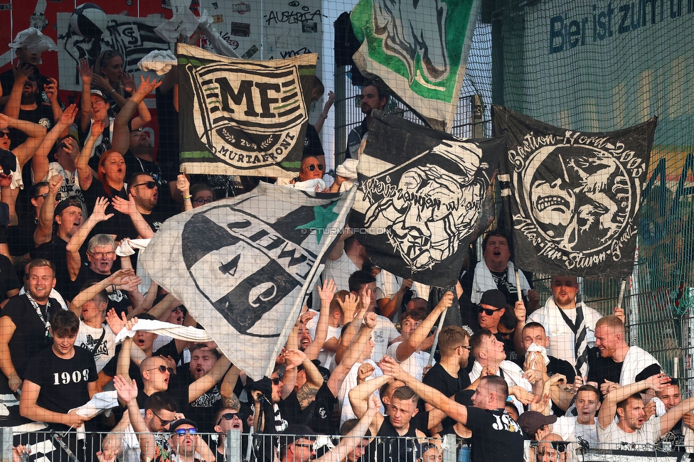 Ried - Sturm Graz
Oesterreichische Fussball Bundesliga, 3. Runde, SV Ried - SK Sturm Graz, Arena Ried, 16.08.2025. 

Foto zeigt Fans von Sturm
