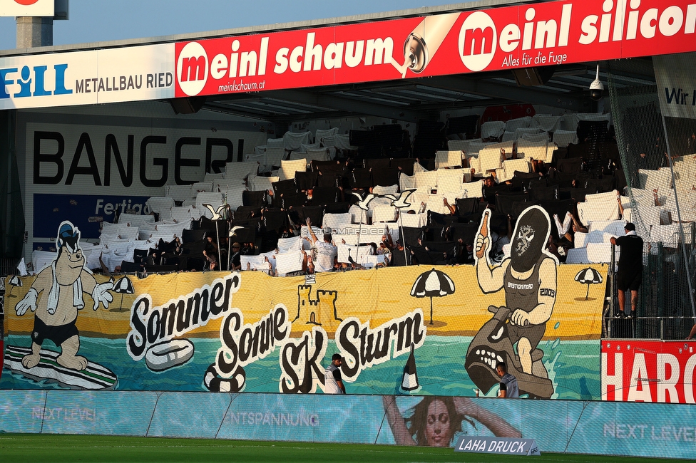 Ried - Sturm Graz
Oesterreichische Fussball Bundesliga, 3. Runde, SV Ried - SK Sturm Graz, Arena Ried, 16.08.2025. 

Foto zeigt Fans von Sturm mit einer Choreografie

