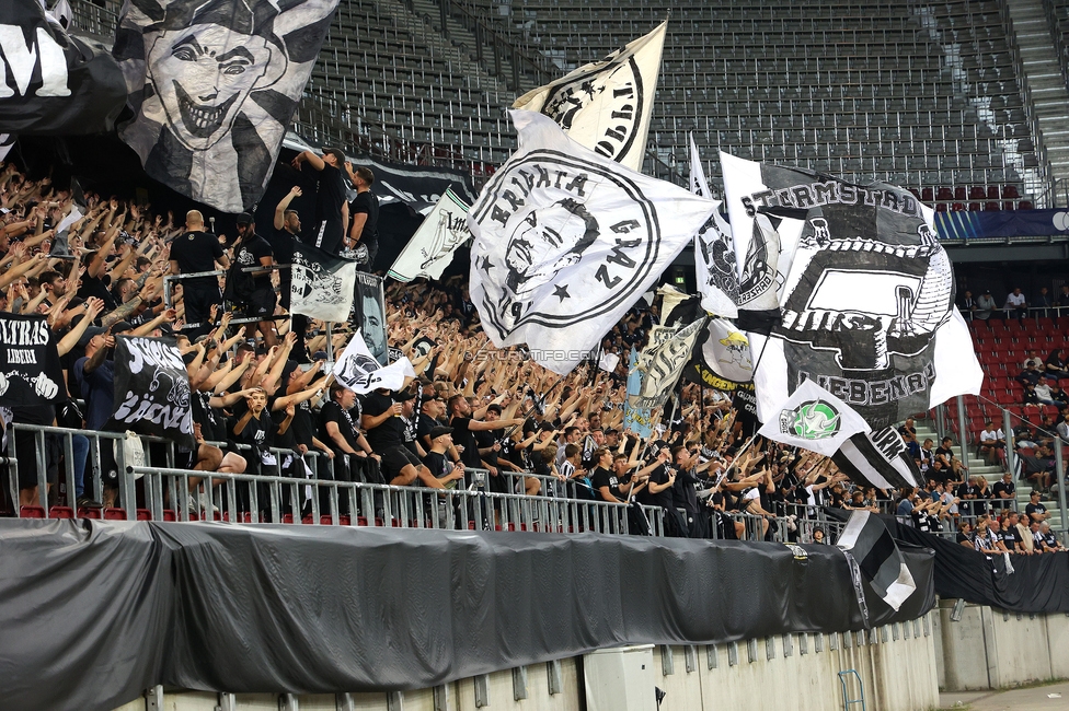 Sturm Graz - Bodo Glimt
UEFA Champions League Play-Offs, SK Sturm Graz - Bodo Glimt, Woerthersee Stadion Klagenfurt, 26.08.2025. 

Foto zeigt Fans von Sturm

