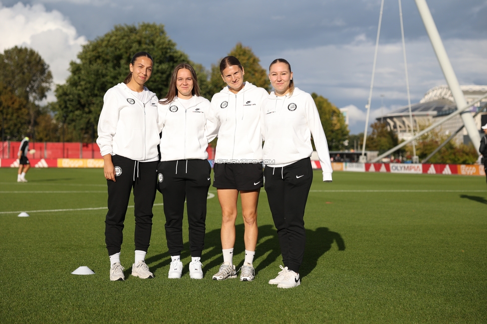 Ajax Frouwen - Sturm Damen
UEFA Women's Europa Cup, 1. Runde, Ajax Amsterdam - SK Sturm Graz Damen, Sportpark De Toekomst Amsterdam, 11.09.2025.

Foto zeigt Ruzika Krajinovic (Sturm Damen), Julia Keutz (Sturm Damen), Sophie Maierhofer (Sturm Damen) und Anna Wirnsberger (Sturm Damen)
