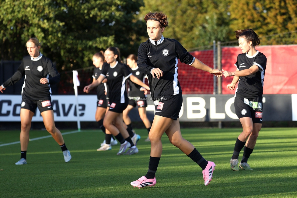 Ajax Frouwen - Sturm Damen
UEFA Women's Europa Cup, 1. Runde, Ajax Amsterdam - SK Sturm Graz Damen, Sportpark De Toekomst Amsterdam, 11.09.2025.

Foto zeigt Leonie Christin Tragl (Sturm Damen)
