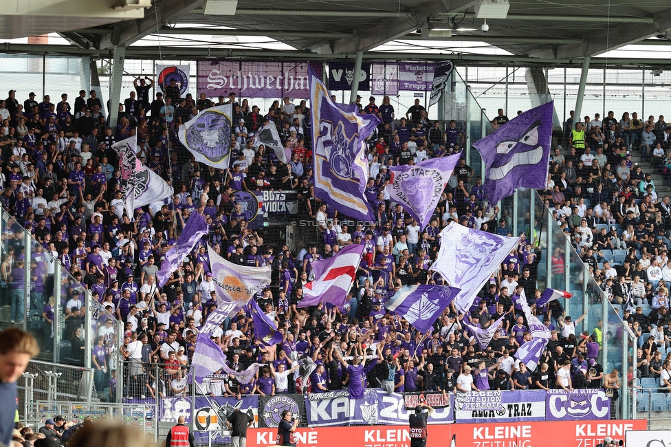 Sturm Graz - Austria Wien
Oesterreichische Fussball Bundesliga, 5. Runde, SK Sturm Graz - FK Austria Wien, Stadion Liebenau Graz, 14.09.2025. 

Foto zeigt Fans von Austria Wien
