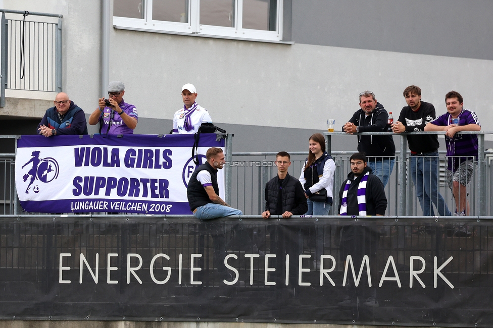 Sturm Damen - Austria Wien
OEFB Frauen Bundesliga, 5. Runde, SK Sturm Graz Damen - FK Austria Wien, Trainingszentrum Messendorf, 14.09.2025. 

Foto zeigt Fans von Austria Wien

