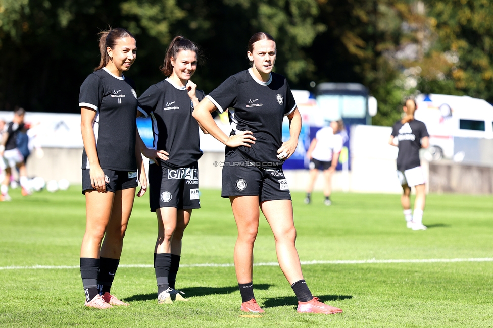 Sturm Damen - Ajax Frouwen
UEFA Women's Europa Cup, 1. Runde, SK Sturm Graz Damen - Ajax Amsterdam, Stadion Hollenegg, 18.09.2025.

Foto zeigt Ruzika Krajinovic (Sturm Damen), Zala Kustrin (Sturm Damen) und Linda Popofsits (Sturm Damen)
