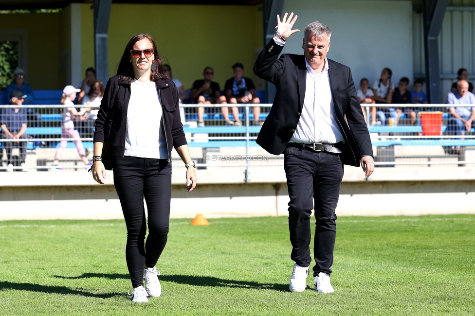 Sturm Damen - Ajax Frouwen
UEFA Women's Europa Cup, 1. Runde, SK Sturm Graz Damen - Ajax Amsterdam, Stadion Hollenegg, 18.09.2025.

Foto zeigt Susanne Gorny (Vorstand Sturm) und Gerhard Steindl (Vizepraesident und Finanzvorstand Stellv.)
