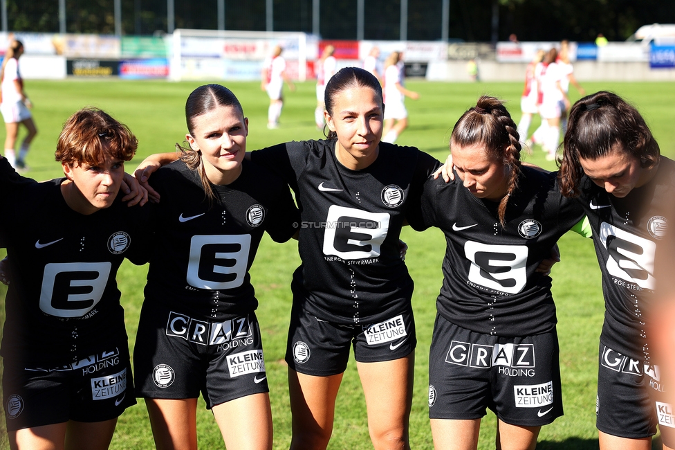 Sturm Damen - Ajax Frouwen
UEFA Women's Europa Cup, 1. Runde, SK Sturm Graz Damen - Ajax Amsterdam, Stadion Hollenegg, 18.09.2025.

Foto zeigt die Mannschaft der Sturm Damen
