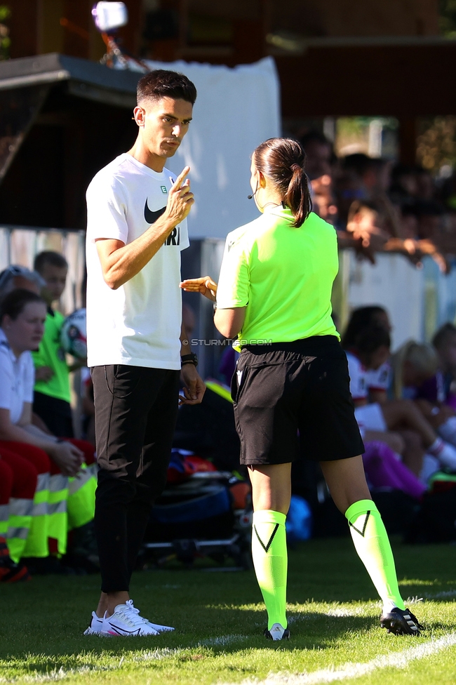Sturm Damen - Ajax Frouwen
UEFA Women's Europa Cup, 1. Runde, SK Sturm Graz Damen - Ajax Amsterdam, Stadion Hollenegg, 18.09.2025.

Foto zeigt Tode Djakovic (Cheftrainer Sturm Damen)
