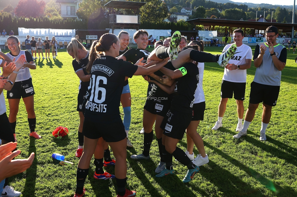 Sturm Damen - Ajax Frouwen
UEFA Women's Europa Cup, 1. Runde, SK Sturm Graz Damen - Ajax Amsterdam, Stadion Hollenegg, 18.09.2025.

Foto zeigt Pauline Deutsch (Sturm Damen) nach ihrem Debutspiel nach ihrer Verletzung
