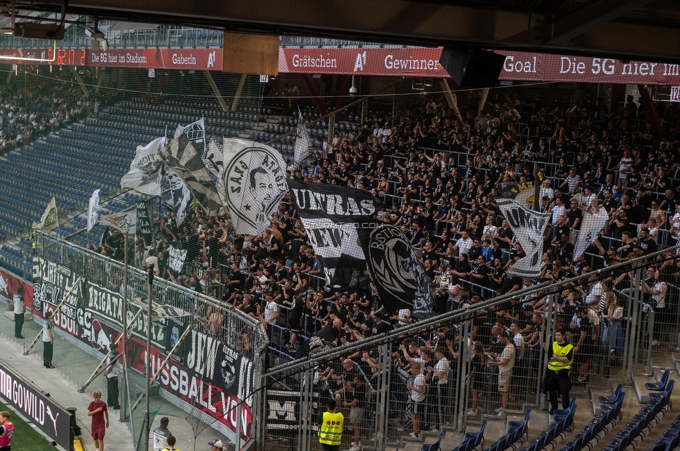 RB Salzburg - Sturm Graz
Oesterreichische Fussball Bundesliga, 6. Runde, FC RB Salzburg - SK Sturm Graz, Stadion Wals-Siezenheim, 20.09.2025. 

Foto zeigt Fans von Sturm
