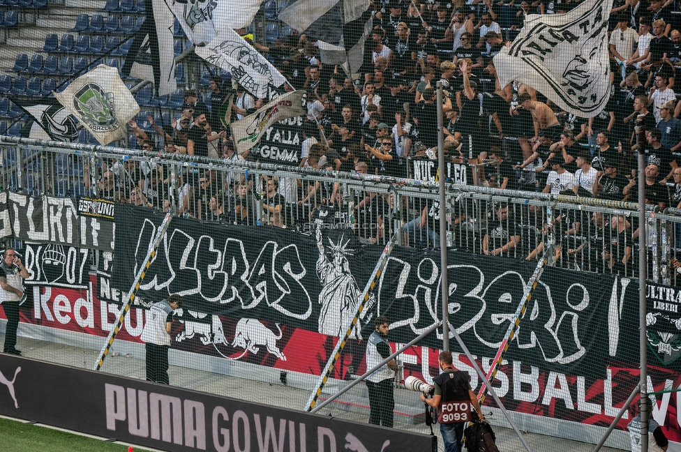 RB Salzburg - Sturm Graz
Oesterreichische Fussball Bundesliga, 6. Runde, FC RB Salzburg - SK Sturm Graz, Stadion Wals-Siezenheim, 20.09.2025. 

Foto zeigt Fans von Sturm mit einem Spruchband
Schlüsselwörter: repression