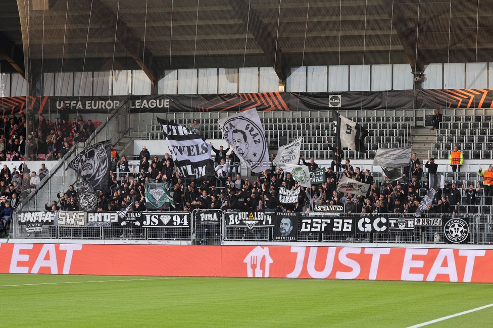 Midtjylland - Sturm Graz
UEFA Europa League Gruppenphase 1. Spieltag, FC Midtjylland - SK Sturm Graz, Arena Herning, 24.09.2025. 

Foto zeigt Fans von Sturm
