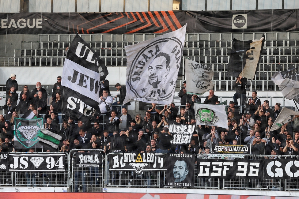 Midtjylland - Sturm Graz
UEFA Europa League Gruppenphase 1. Spieltag, FC Midtjylland - SK Sturm Graz, Arena Herning, 24.09.2025. 

Foto zeigt Fans von Sturm
