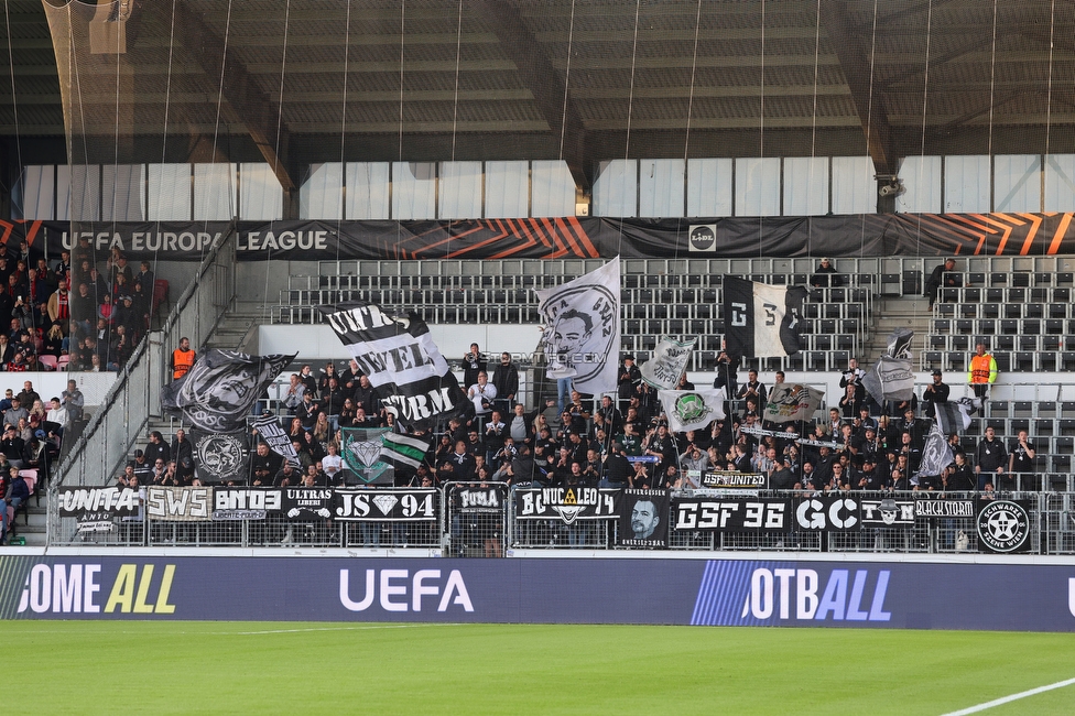 Midtjylland - Sturm Graz
UEFA Europa League Gruppenphase 1. Spieltag, FC Midtjylland - SK Sturm Graz, Arena Herning, 24.09.2025. 

Foto zeigt Fans von Sturm
