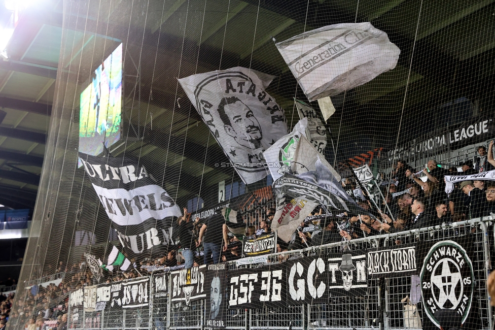 Midtjylland - Sturm Graz
UEFA Europa League Gruppenphase 1. Spieltag, FC Midtjylland - SK Sturm Graz, Arena Herning, 24.09.2025. 

Foto zeigt Fans von Sturm
