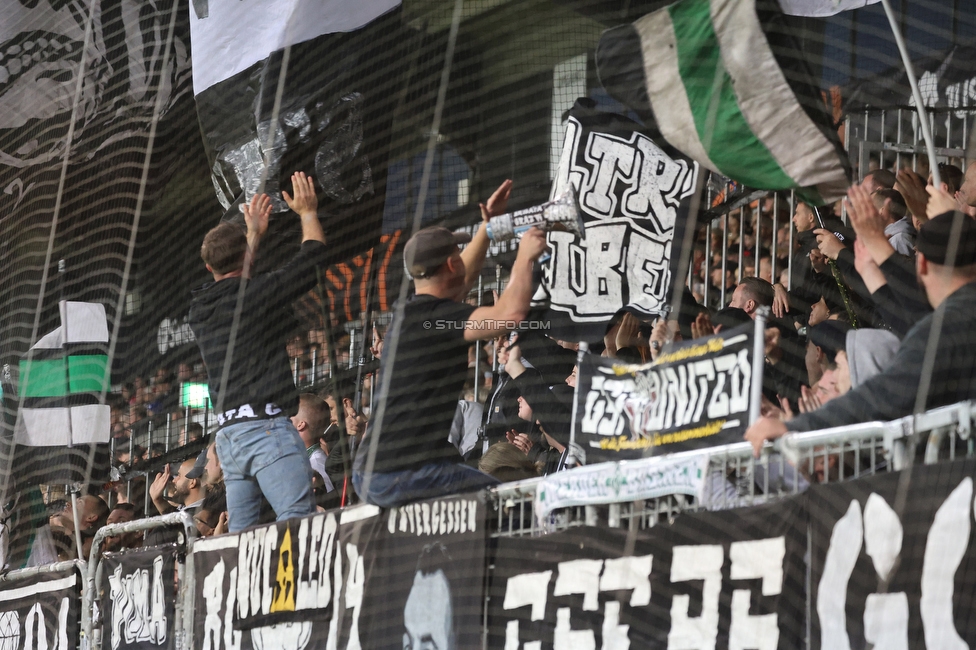 Midtjylland - Sturm Graz
UEFA Europa League Gruppenphase 1. Spieltag, FC Midtjylland - SK Sturm Graz, Arena Herning, 24.09.2025. 

Foto zeigt Fans von Sturm

