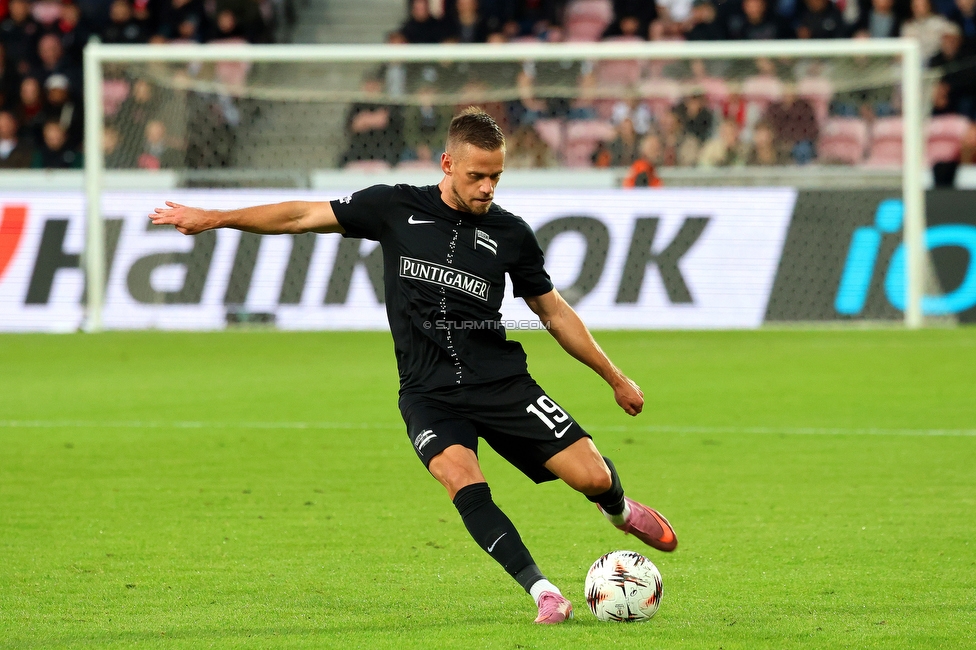 Midtjylland - Sturm Graz
UEFA Europa League Gruppenphase 1. Spieltag, FC Midtjylland - SK Sturm Graz, Arena Herning, 24.09.2025. 

Foto zeigt Tomi Horvat (Sturm)
