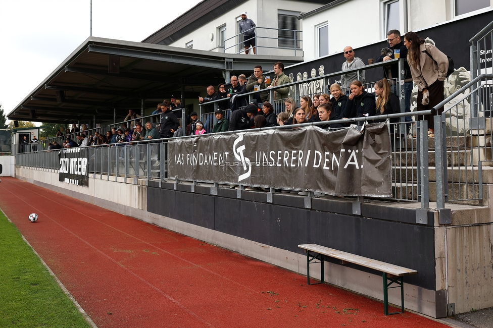 Sturm Damen - Neulengbach
OEFB Frauen Bundesliga, 7. Runde, SK Sturm Graz Damen - USV Neulengbach, Trainingszentrum Messendorf, 27.09.2025. 

Foto zeigt Fans von Sturm
