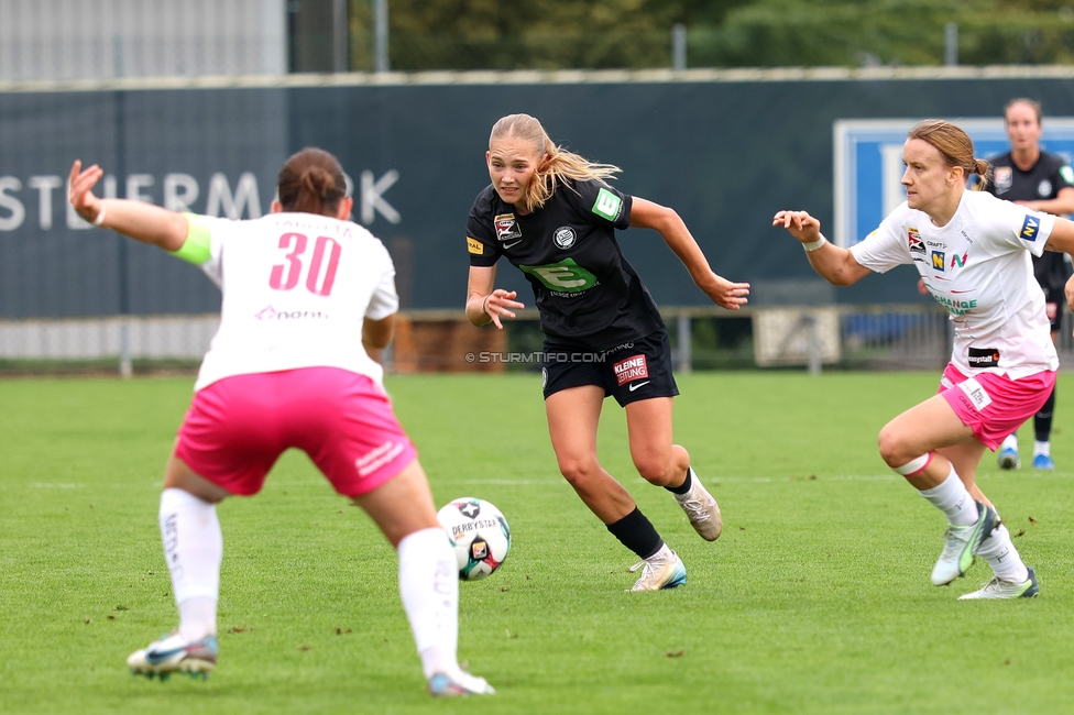Sturm Damen - Neulengbach
OEFB Frauen Bundesliga, 7. Runde, SK Sturm Graz Damen - USV Neulengbach, Trainingszentrum Messendorf, 27.09.2025. 

Foto zeigt Lena Breznik (Sturm Damen)
