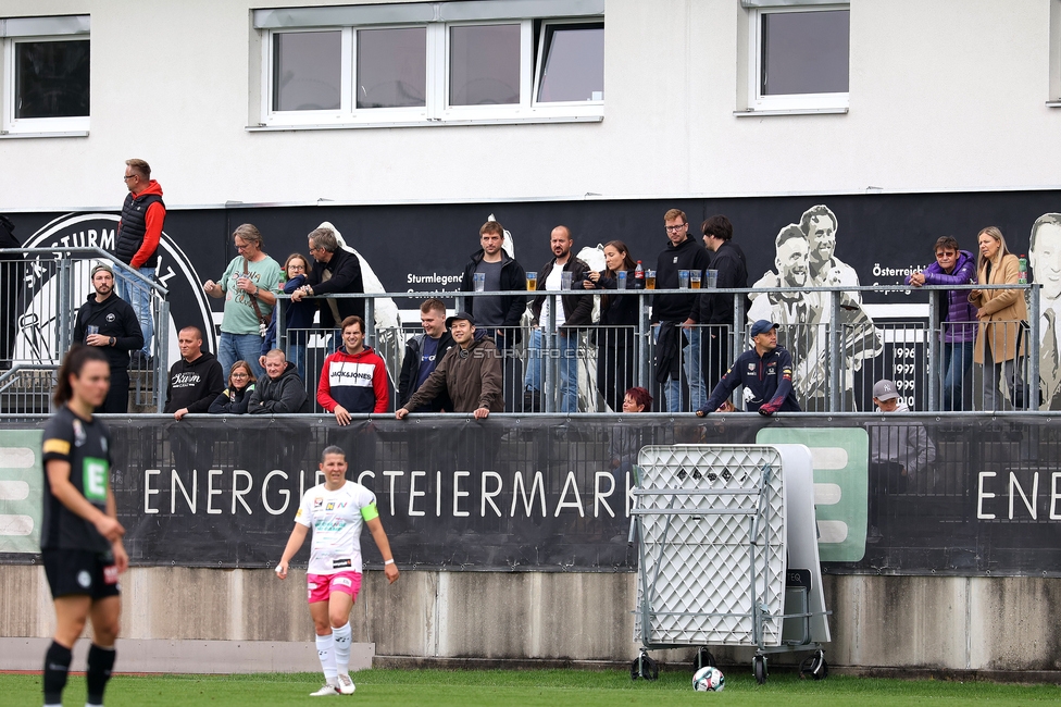 Sturm Damen - Neulengbach
OEFB Frauen Bundesliga, 7. Runde, SK Sturm Graz Damen - USV Neulengbach, Trainingszentrum Messendorf, 27.09.2025. 

Foto zeigt Fans von Sturm
