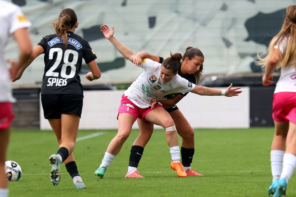Sturm Damen - Neulengbach
OEFB Frauen Bundesliga, 7. Runde, SK Sturm Graz Damen - USV Neulengbach, Trainingszentrum Messendorf, 27.09.2025. 

Foto zeigt Marie Spiess (Sturm Damen) und Ruzika Krajinovic (Sturm Damen)

