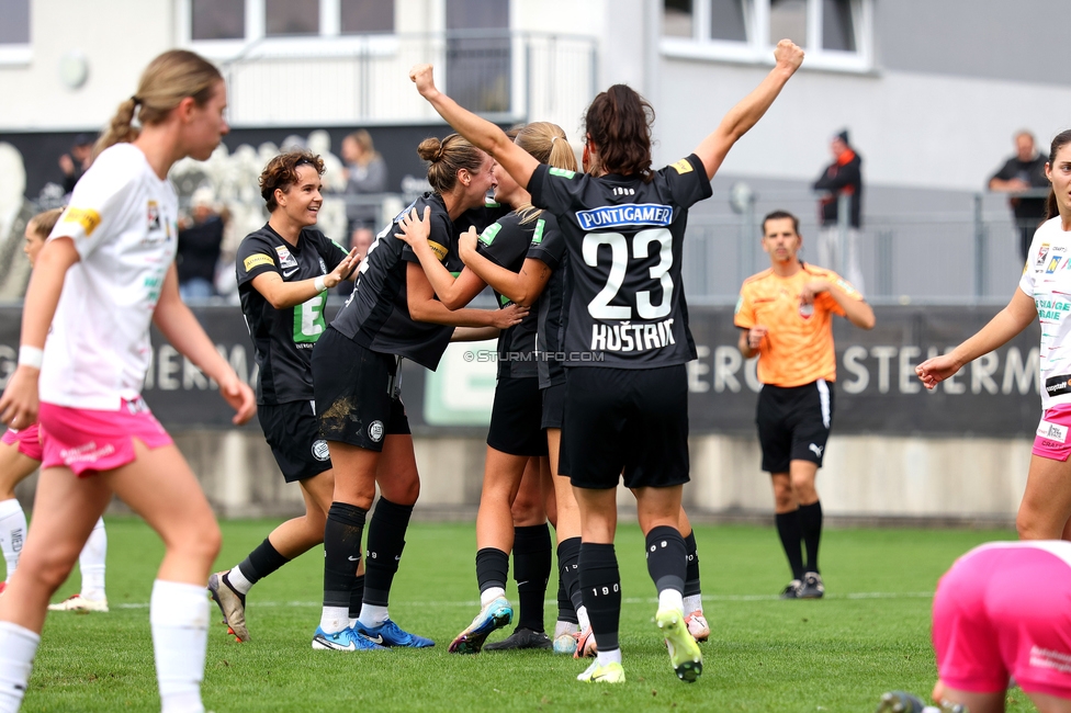 Sturm Damen - Neulengbach
OEFB Frauen Bundesliga, 7. Runde, SK Sturm Graz Damen - USV Neulengbach, Trainingszentrum Messendorf, 27.09.2025. 

Foto zeigt die Mannschaft der Sturm Damen
