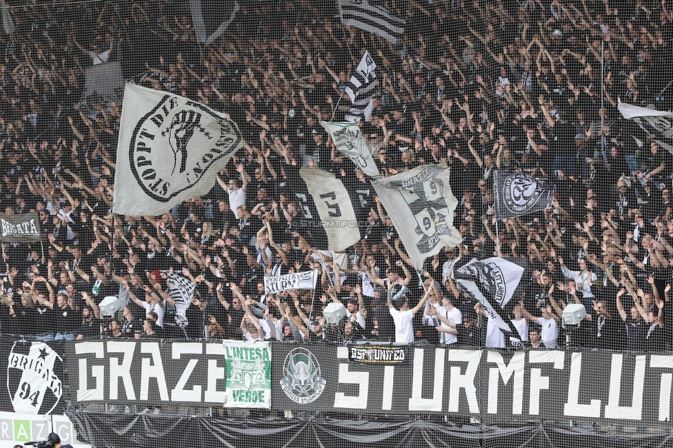 Sturm Graz - Hartberg
Oesterreichische Fussball Bundesliga,8. Runde, SK Sturm Graz - TSV Hartberg, Stadion Liebenau Graz, 28.09.2025. 

Foto zeigt Fans von Sturm
Schlüsselwörter: sturmflut