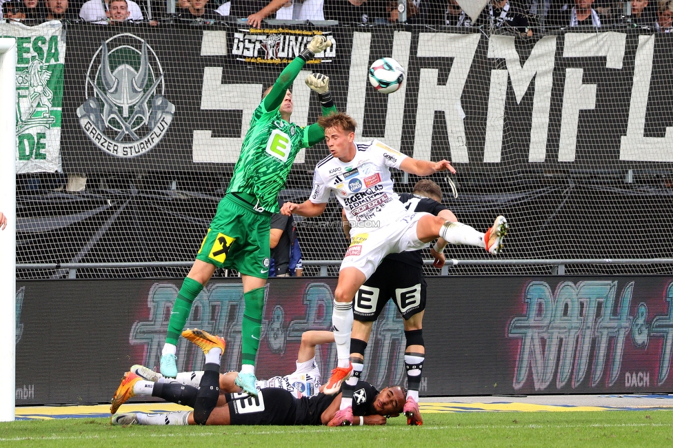 Sturm Graz - Hartberg
Oesterreichische Fussball Bundesliga,8. Runde, SK Sturm Graz - TSV Hartberg, Stadion Liebenau Graz, 28.09.2025. 

Foto zeigt Oliver Christensen (Sturm)
