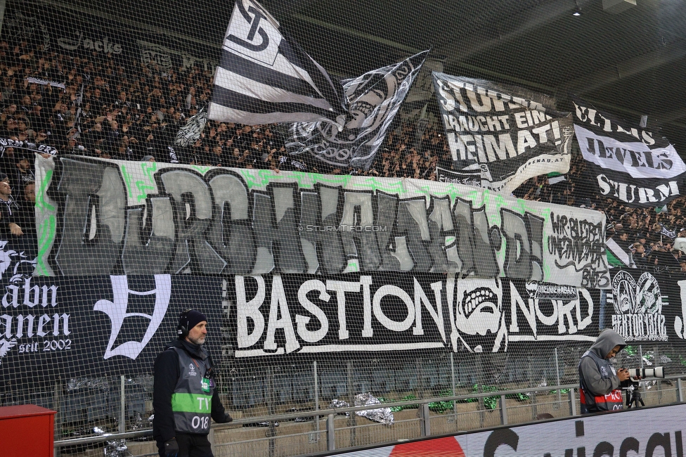 Sturm Graz - Rangers
UEFA Europa League Gruppenphase 2. Spieltag, SK Sturm Graz - Glasgow Rangers, Stadion Liebenau Graz, 02.10.2025. 

Foto zeigt Fans von Sturm mit einem Spruchband
Schlüsselwörter: bastion