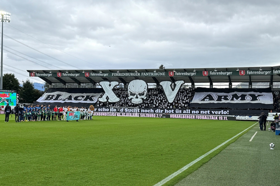 Altach - Sturm Graz
Oesterreichische Fussball Bundesliga, 9. Runde, SC Rheindorf Altach - SK Sturm Graz, Stadion Schnabelholz Altach, 05.10.2025. 

Foto zeigt Fans von Altach mit einer Choreografie
