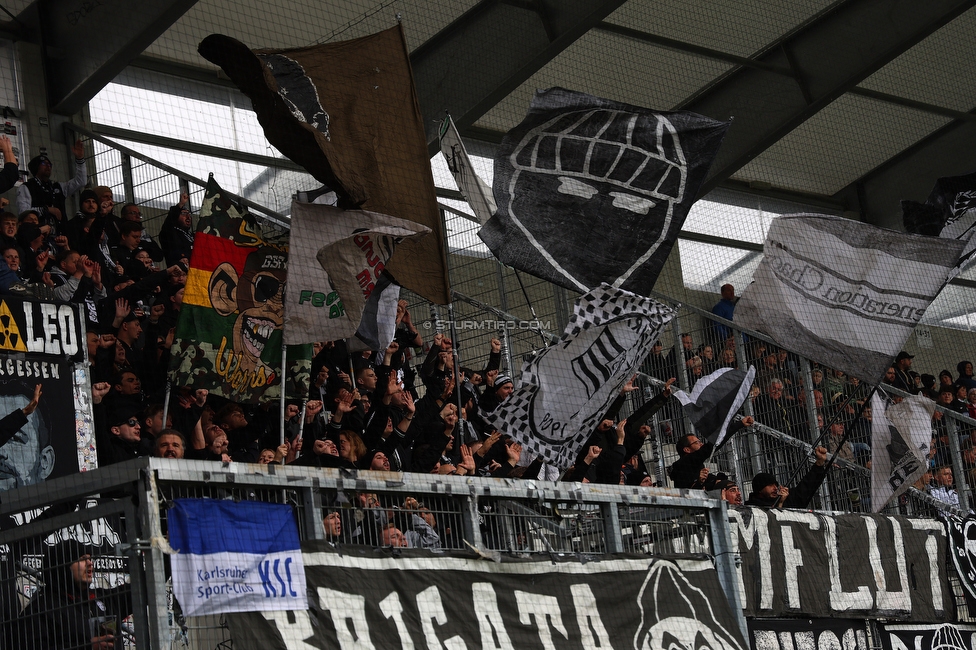 Altach - Sturm Graz
Oesterreichische Fussball Bundesliga, 9. Runde, SC Rheindorf Altach - SK Sturm Graz, Stadion Schnabelholz Altach, 05.10.2025. 

Foto zeigt Fans von Sturm
