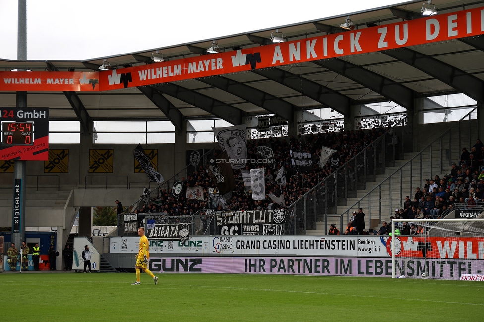 Altach - Sturm Graz
Oesterreichische Fussball Bundesliga, 9. Runde, SC Rheindorf Altach - SK Sturm Graz, Stadion Schnabelholz Altach, 05.10.2025. 

Foto zeigt Fans von Sturm

