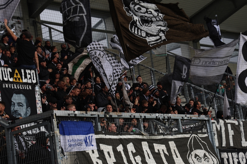 Altach - Sturm Graz
Oesterreichische Fussball Bundesliga, 9. Runde, SC Rheindorf Altach - SK Sturm Graz, Stadion Schnabelholz Altach, 05.10.2025. 

Foto zeigt Fans von Sturm
