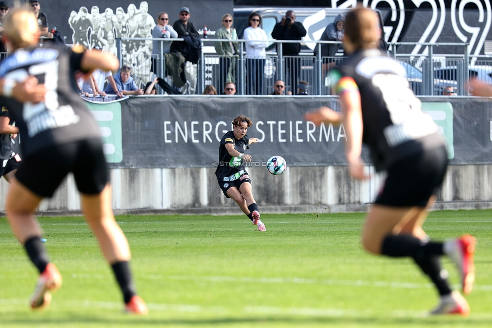 Sturm Damen - Altach
OEFB Frauen Bundesliga, 9. Runde, SK Sturm Graz Damen - SCR Altach, Trainingszentrum Messendorf, 12.10.2025. 

Foto zeigt Leonie Christin Tragl (Sturm Damen)
