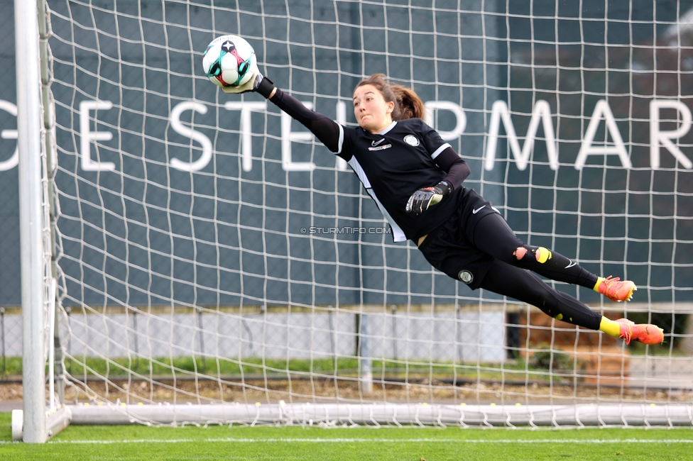 Sturm Damen - LASK
OEFB Frauen Bundesliga, 10. Runde, SK Sturm Graz Damen - LASK, Trainingszentrum Messendorf, 18.10.2025. 

Foto zeigt Vanessa Gritzner (Sturm Damen)
