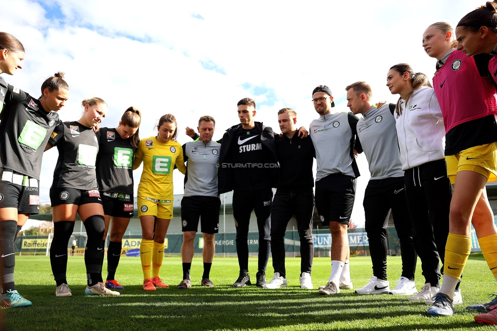 Sturm Damen - LASK
OEFB Frauen Bundesliga, 10. Runde, SK Sturm Graz Damen - LASK, Trainingszentrum Messendorf, 18.10.2025. 

Foto zeigt die Mannschaft der Sturm Damen
