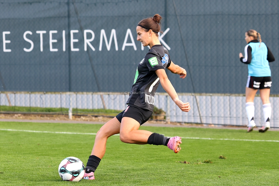 Sturm Damen - LASK
OEFB Frauen Bundesliga, 10. Runde, SK Sturm Graz Damen - LASK, Trainingszentrum Messendorf, 18.10.2025. 

Foto zeigt Lenka Mazuchova (Sturm Damen)
