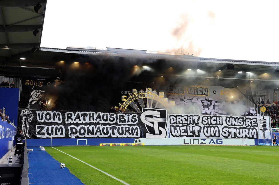BW Linz - Sturm Graz
Oesterreichische Fussball Bundesliga, 10 Runde, FC Blau-Weiss Linz - SK Sturm Graz, Donauparkstadion Linz, 19.10.2025. 

Foto zeigt Fans von Sturm mit einer Choreografie
