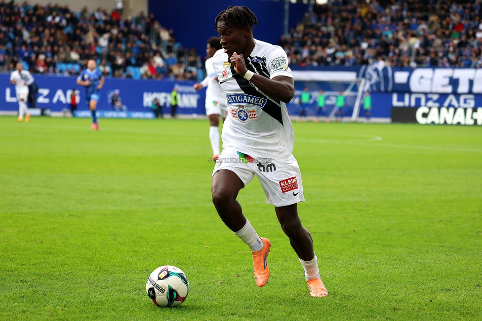 BW Linz - Sturm Graz
Oesterreichische Fussball Bundesliga, 10 Runde, FC Blau-Weiss Linz - SK Sturm Graz, Donauparkstadion Linz, 19.10.2025. 

Foto zeigt Seedy Jatta (Sturm)
