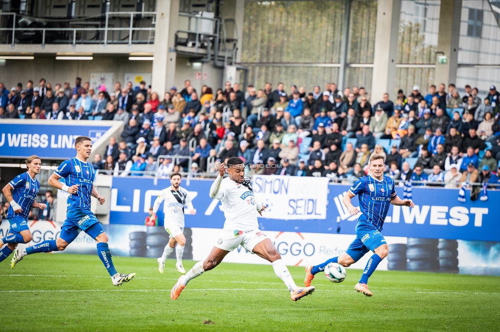 BW Linz - Sturm Graz
Oesterreichische Fussball Bundesliga, 10 Runde, FC Blau-Weiss Linz - SK Sturm Graz, Donauparkstadion Linz, 19.10.2025. 

Foto zeigt Maurice Malone (Sturm)

