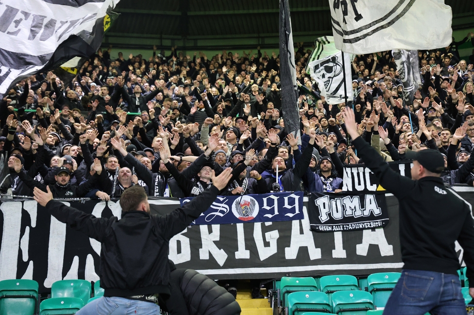 Celtic Glasgow - Sturm Graz
UEFA Europa League Gruppenphase 3. Spieltag, Celtic Glasgow - SK Sturm Graz, Celtic Park Glasgow, 23.10.2025. 

Foto zeigt Fans von Sturm
